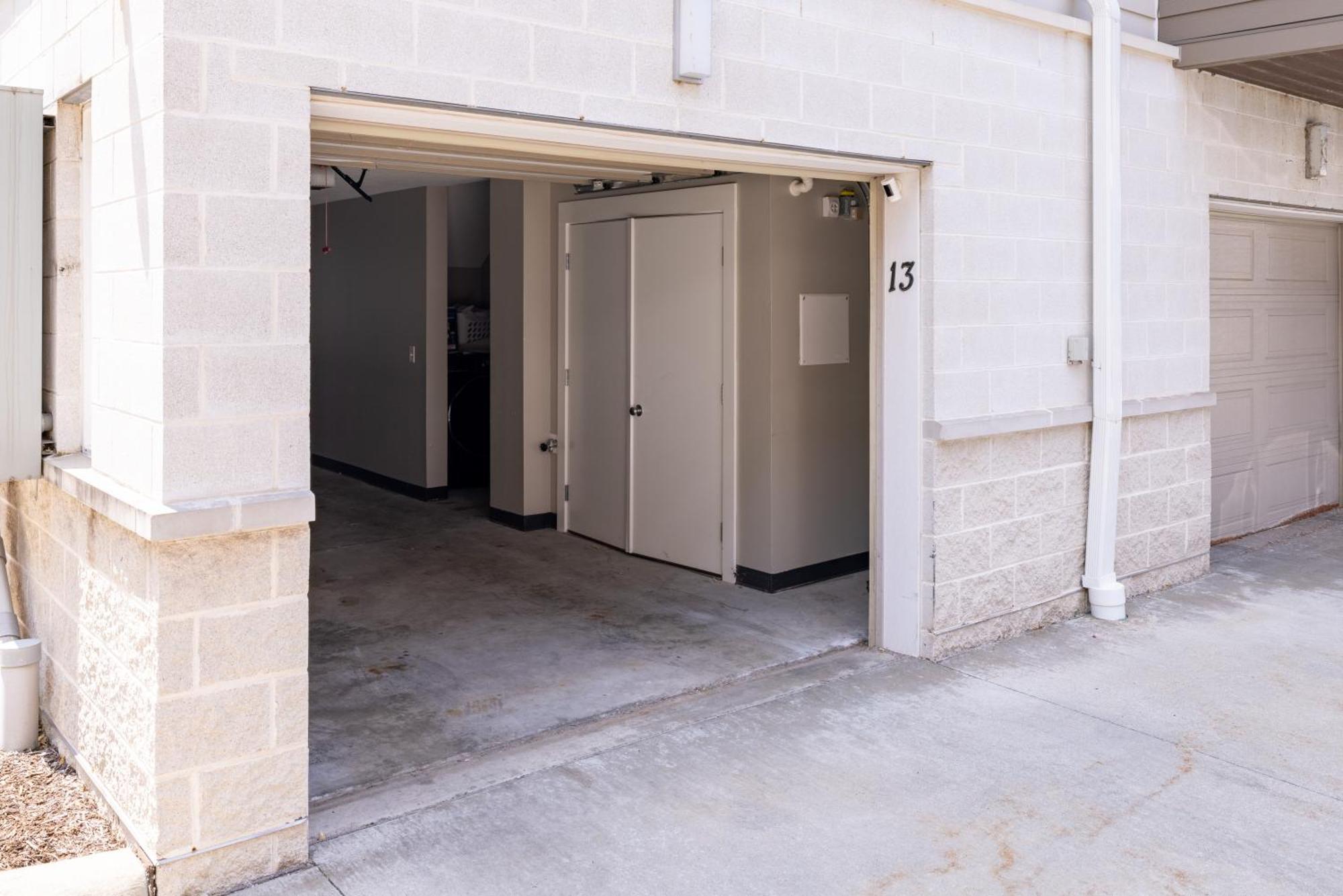 Luxury Downtown Townhome Unit 13 Cleveland Esterno foto